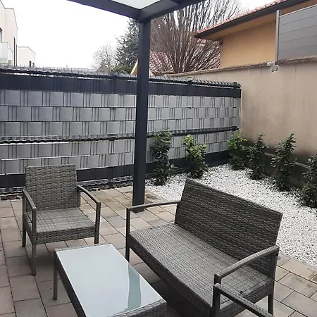 아파트 Large With A Terrace